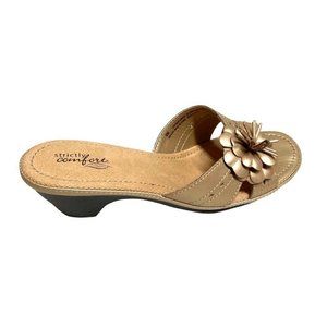 Strictly Comfort Gold Slip On Celeste Sandals 8M (B)
